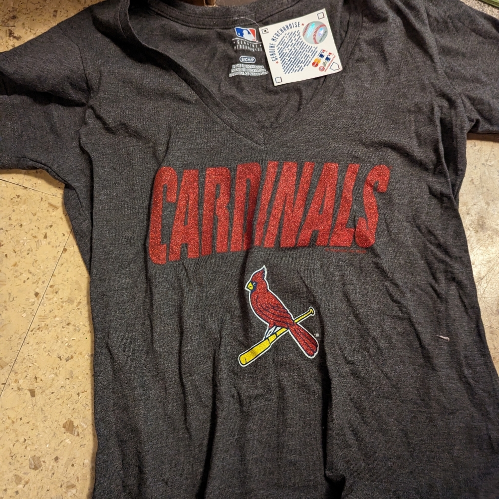 Womans small cardinals MLB t-shirt